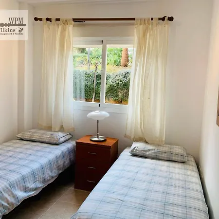 Beautiful 2-bed In Casares Costa Апартаменты Баия-де-Касарес