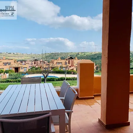 Beautiful 2-bed In Casares Costa Апартаменты Баия-де-Касарес